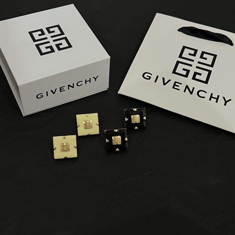 GIVENCHY